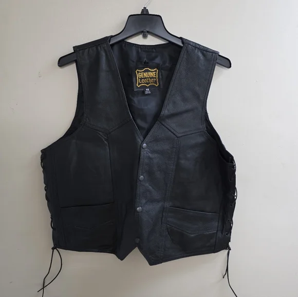 Black Leather Biker Vest Sz 48 - Picture 1 of 11